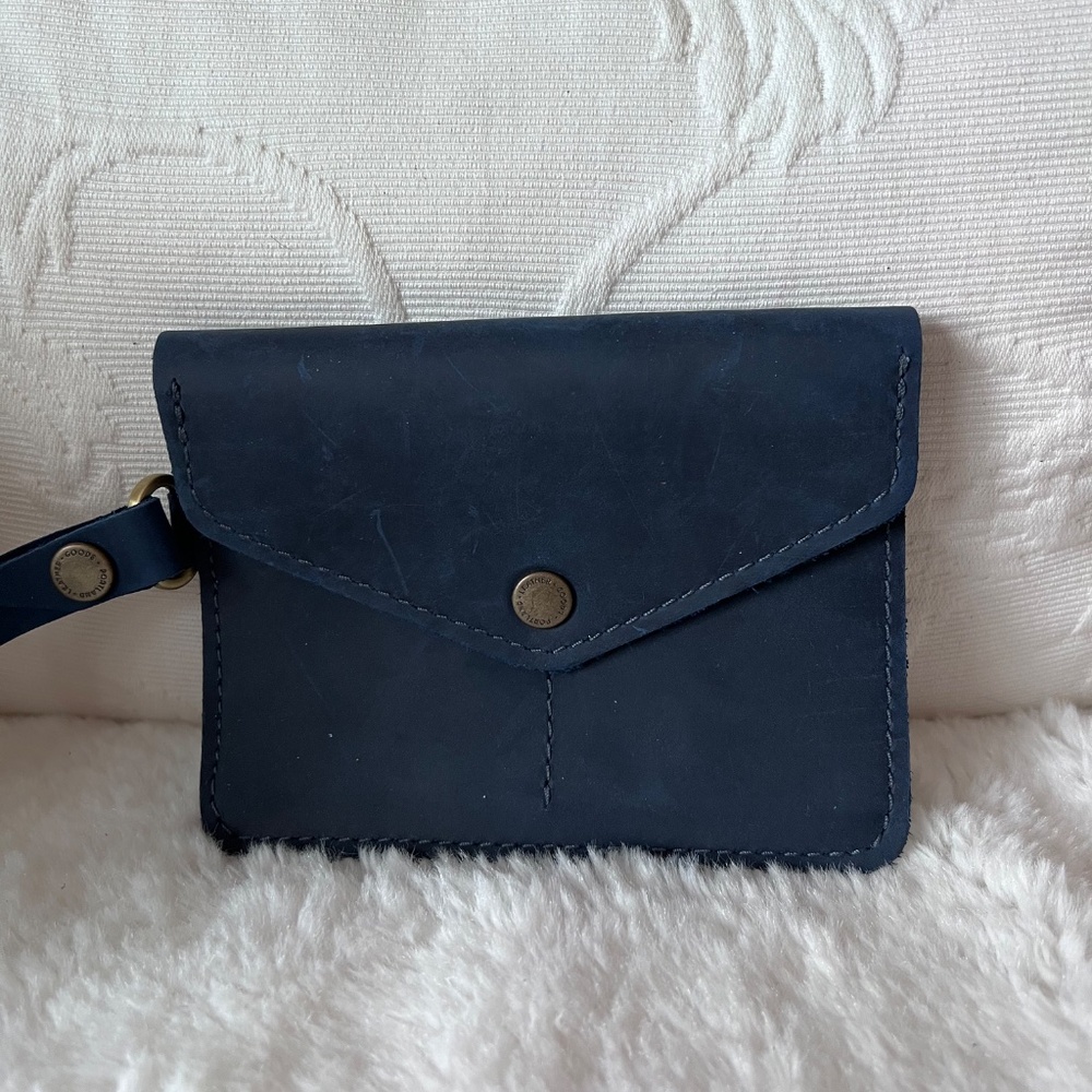 Portland Leather Goods Passport Wallet (Deep water) + dragonfly tassel * NWOT*